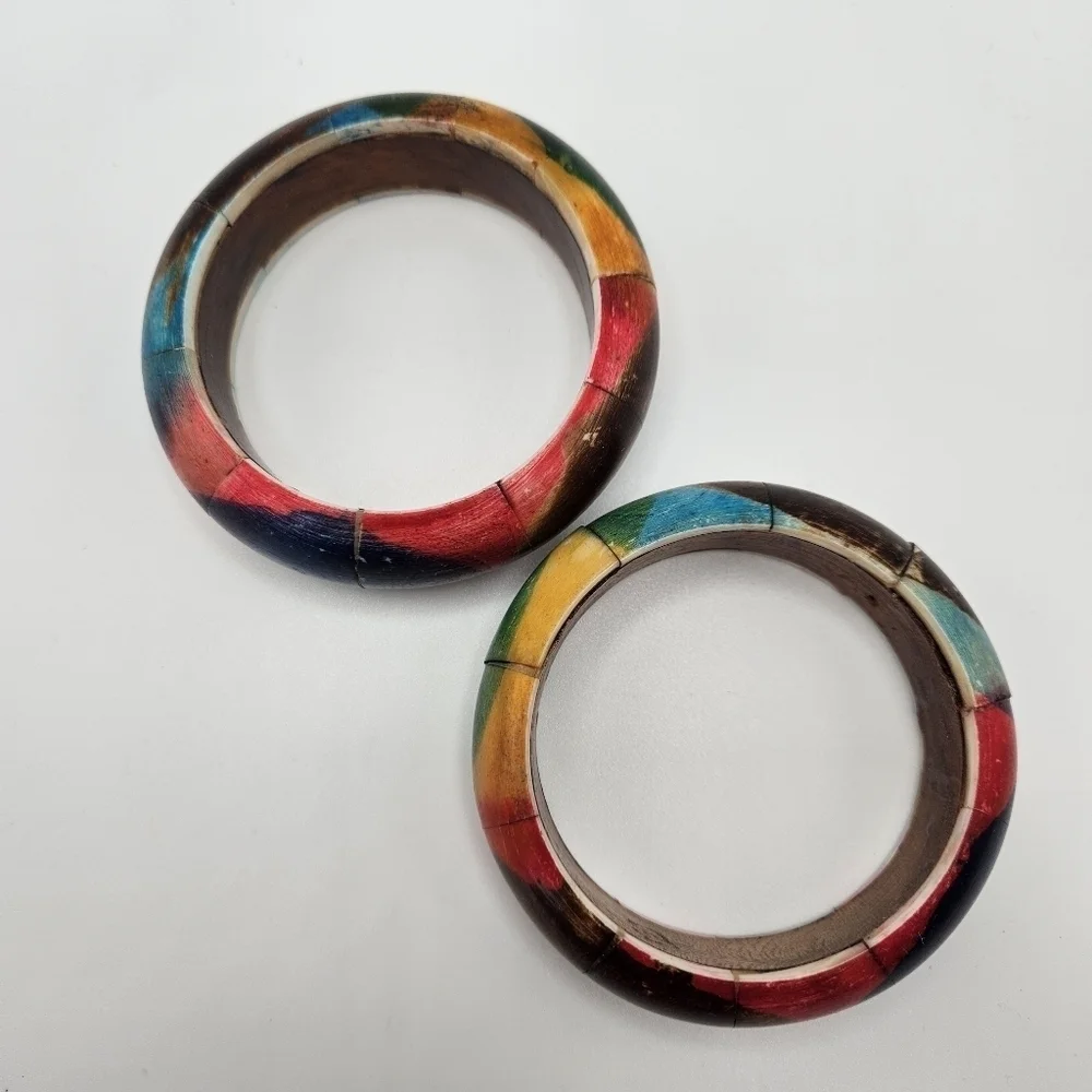 VINTAGE Acrylic Overlay Wood Wooden Round Bangle Bracelets Set of 2 Encore
